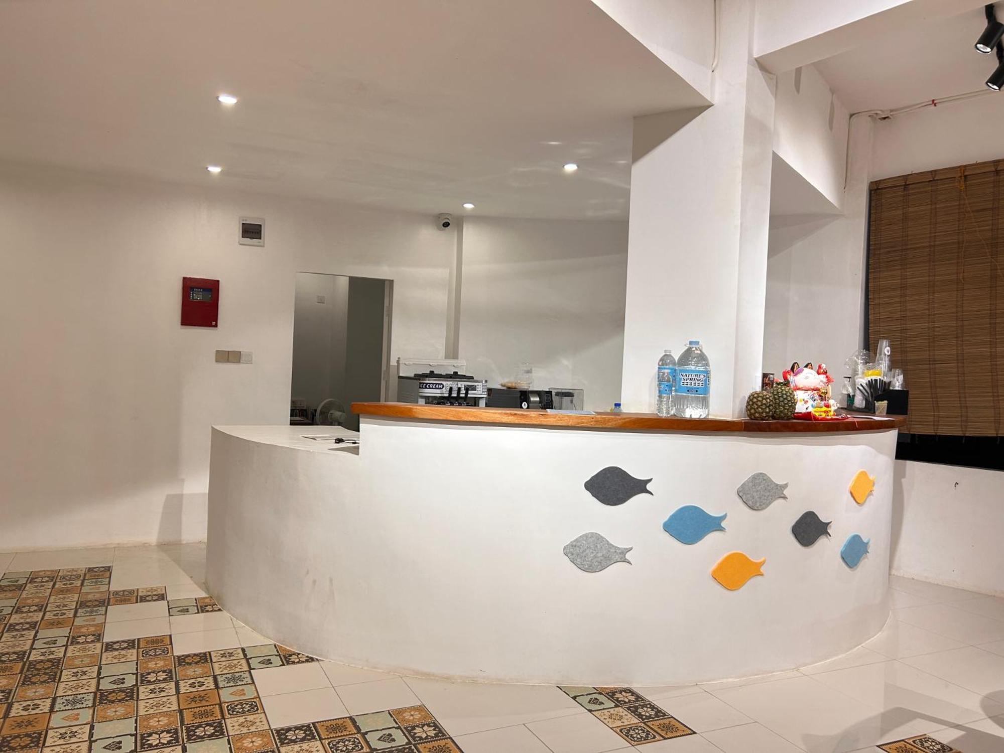 Fun Hotel Panglao City Exterior foto