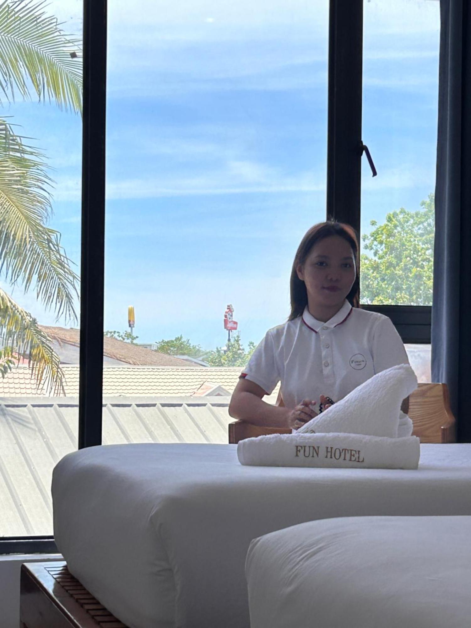 Fun Hotel Panglao City Exterior foto